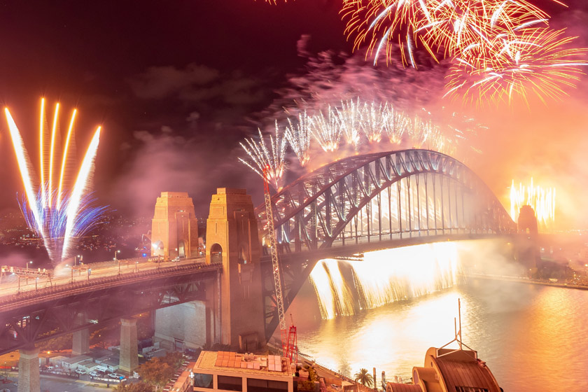sydney harbour bridge fireworks